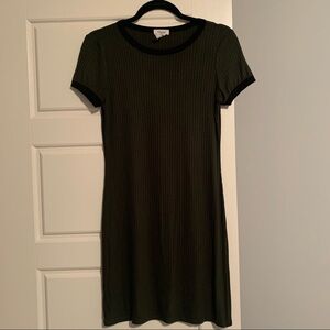 Allysse dark green dress